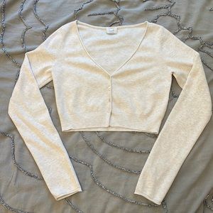 Wilfred Santorini Cardigan. Aritzia.